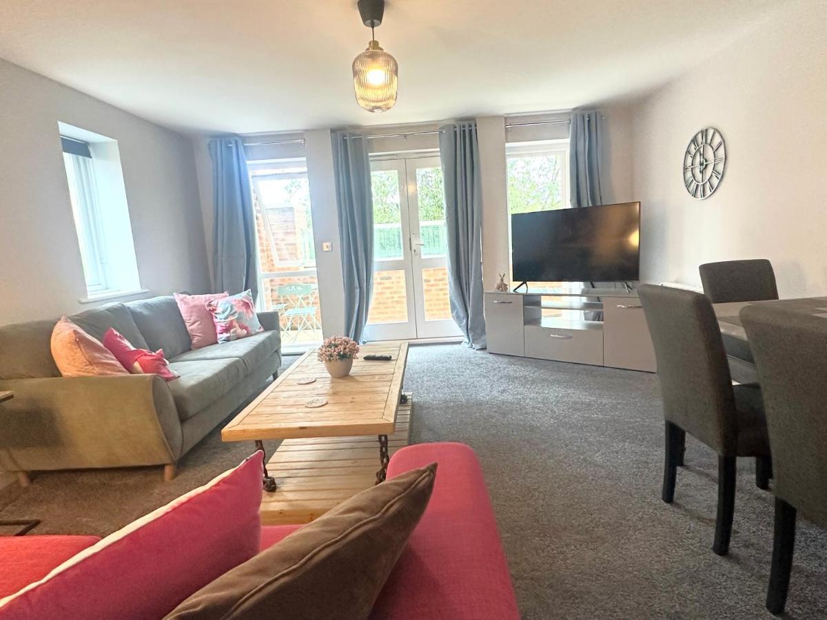 Superb 2 Bed 2 Bathroom Free Parking Derby Esterno foto